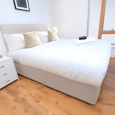 Apartment Beautiful Best Location!