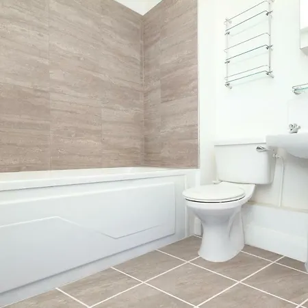Apartment Beautiful Best Location!